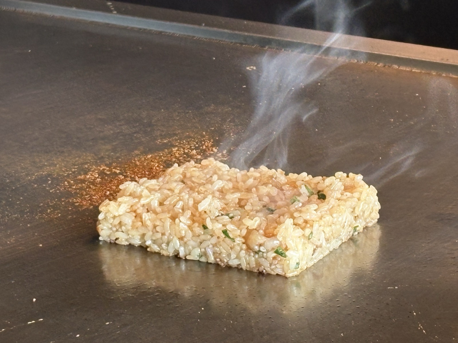 鉄板で作るガーリックライス